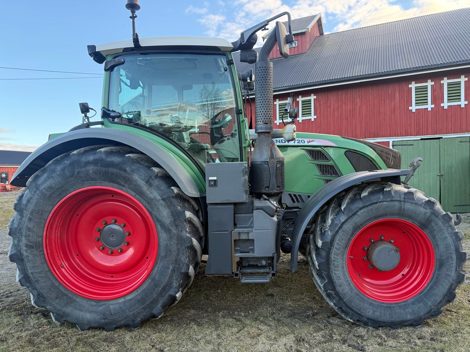 9ad67664-478d-4ea8-b1b6-593e2a750b7c Fendt 720 VARIO - Imagen 1