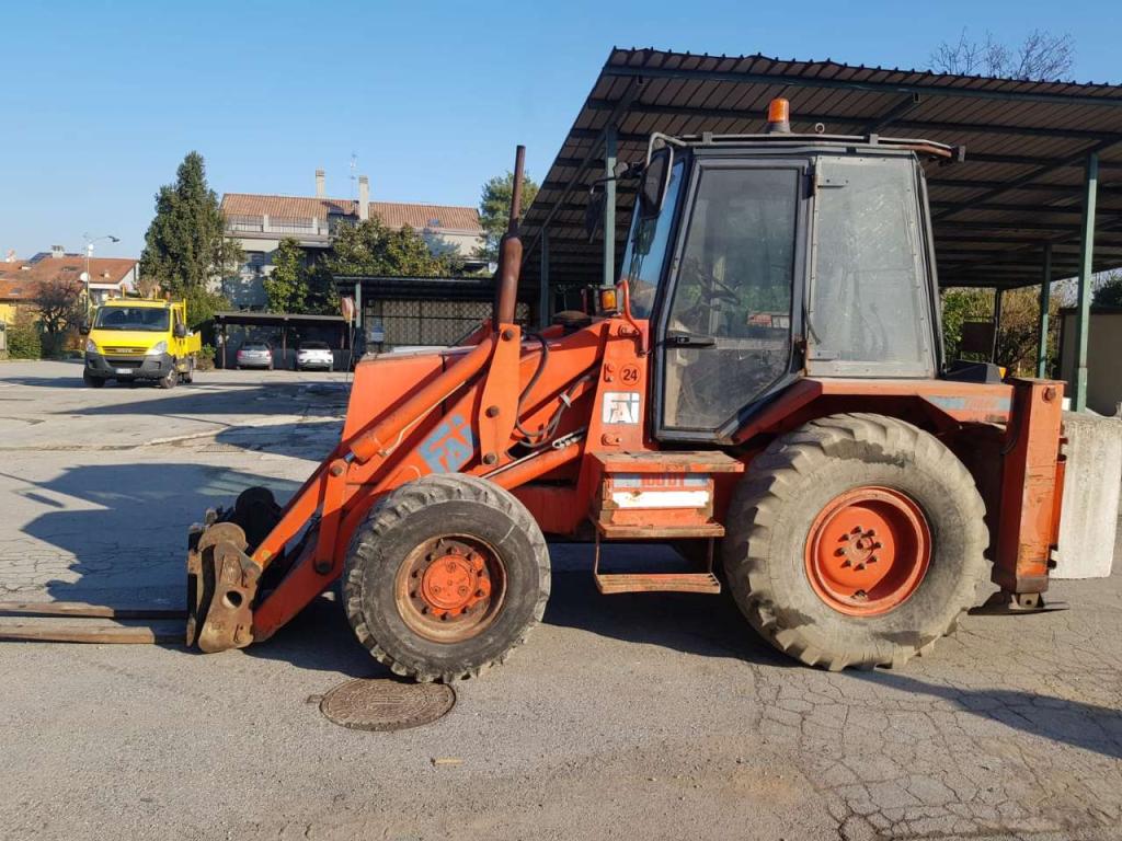FAI-KOMATSU-100-DT.jpg FAI KOMATSU 100 DT - Imagen 1