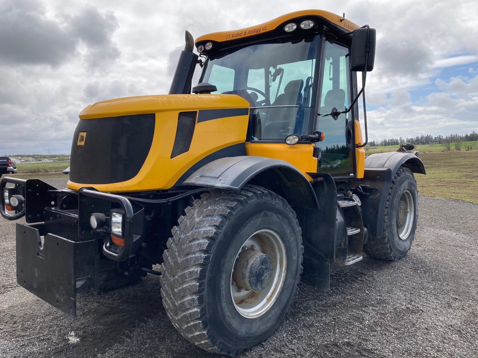 JCB-3230-3.jpg JCB 3230 - Imagen 1