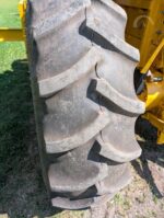 JOHN DEERE 2355 con cortacésped - Imagen 6