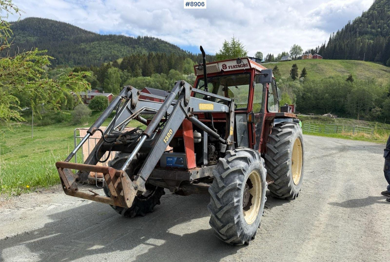 d00b8c40-1718-4360-816d-91b8d05002f5 Tractor Fiat 70-90 DT - Imagen 1