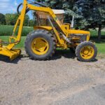 JOHN DEERE 2355 con cortacésped